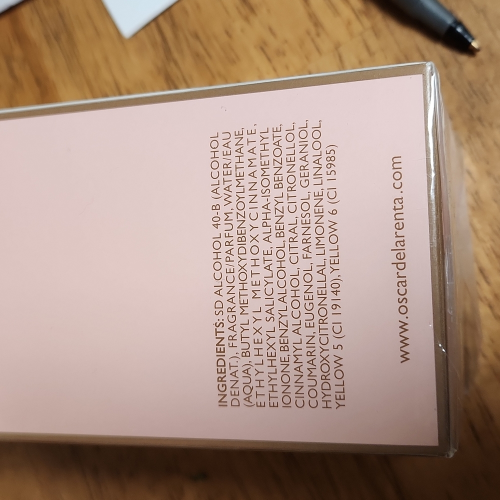 Oscar de la Renta - Picture 4 of 4